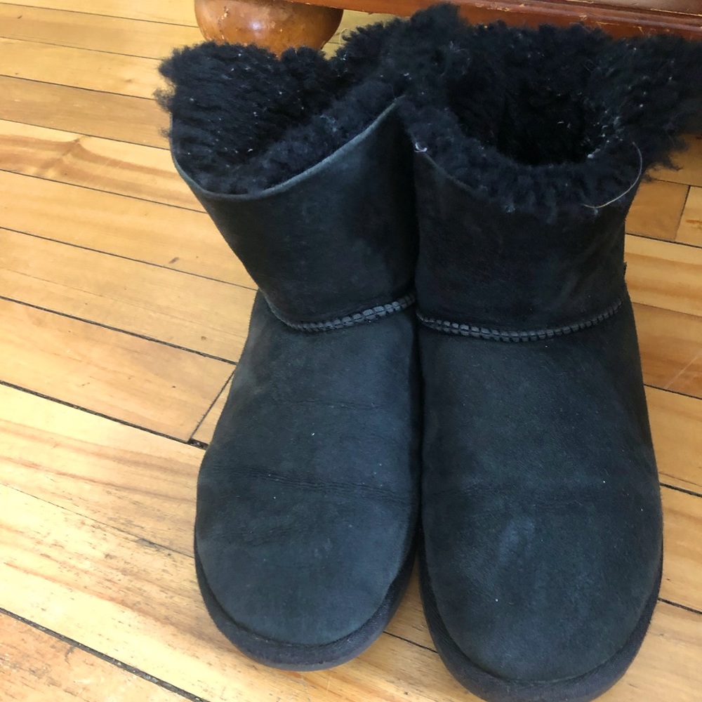 Ugg mini Bailey bow II Black size 7